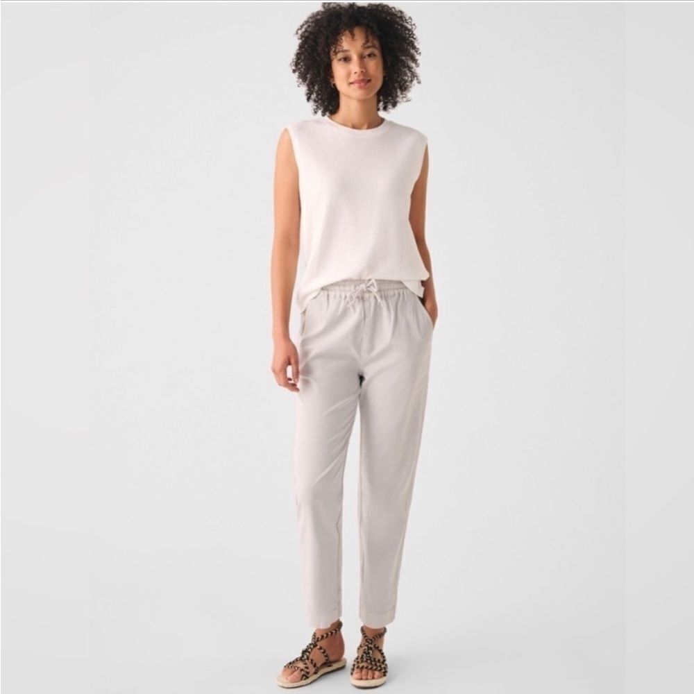 Faherty Essential Travel Drawstring Pants Beige - Picture 10 of 10